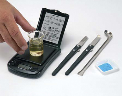 Balance de poche LM 201 200G/01G*