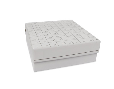 Cryoboîte en carton pour 81 flacons de 2 ml, blanc, couvercle rabattable
