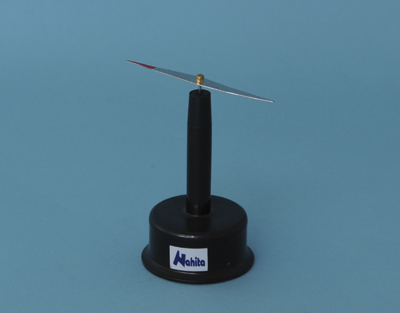 Stand w/magnetic needle