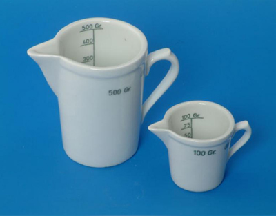 JARRA GRADUADA, 500 ML, JIPO