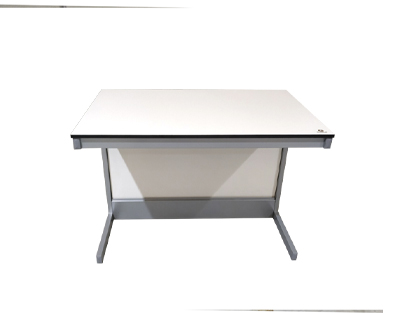 Mesa mural estructura en C de 1800x750x900 mm