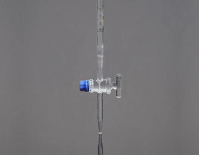 Bureta Mohr con llave recta de vidrio, Clase B, 25mL, Glassco
